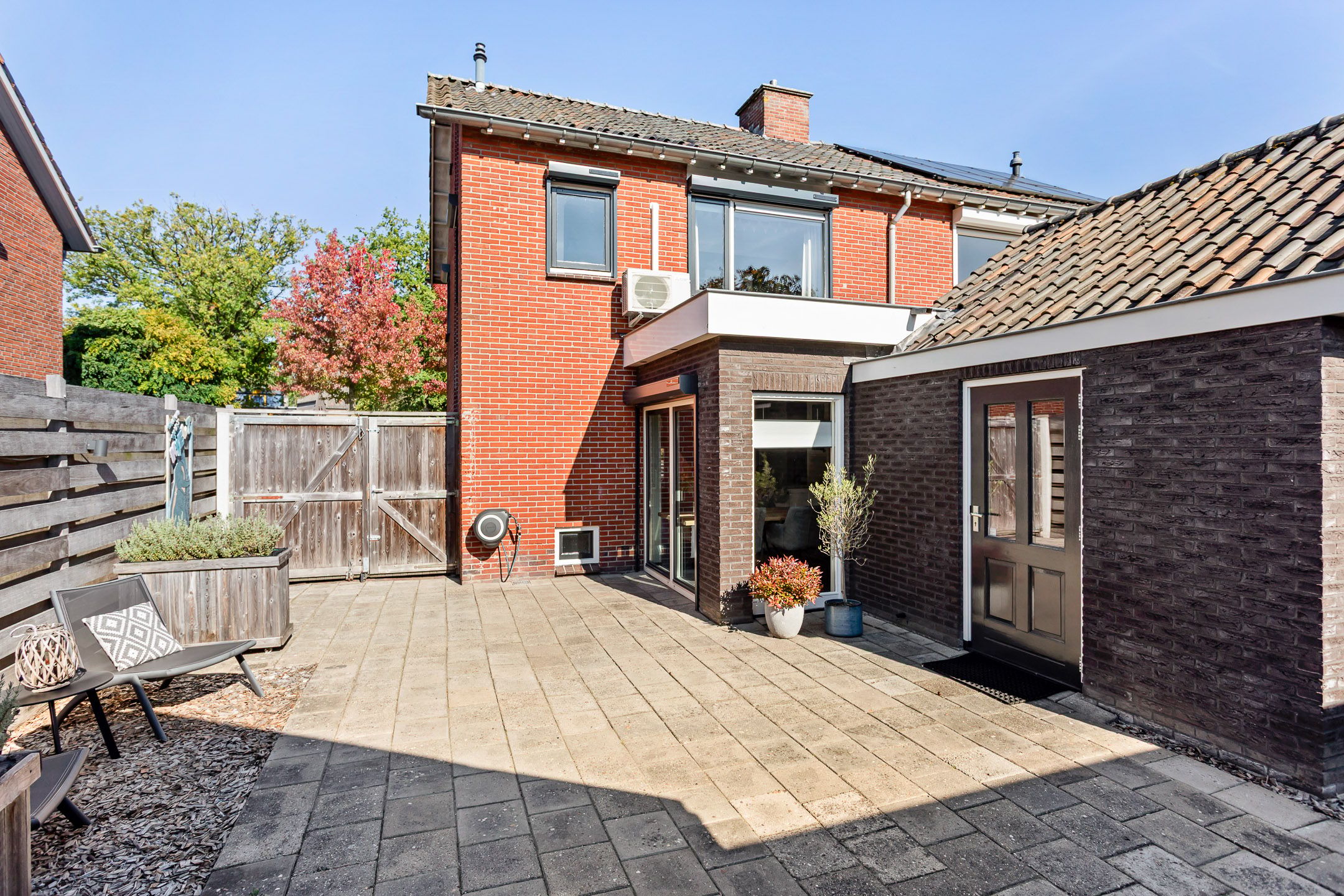 Photo 18 of Brinkstraat 11