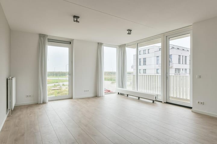 Photo 2 of John Rossweg 9