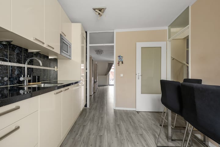 Foto 8 van Mathurastraat 20