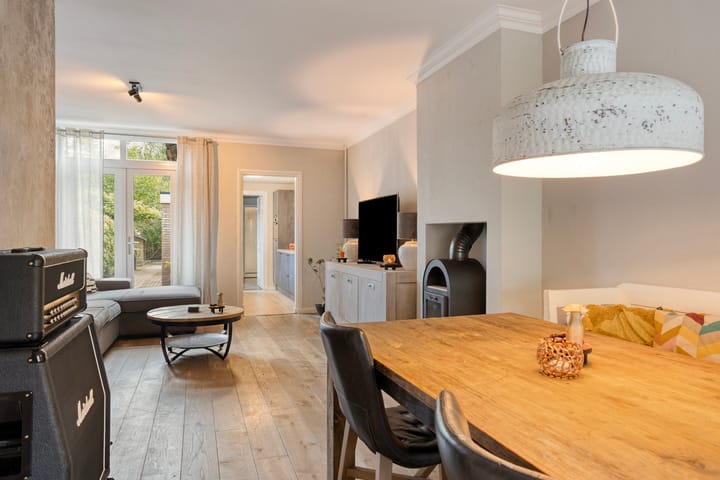 Foto 13 van Hulststraat 8