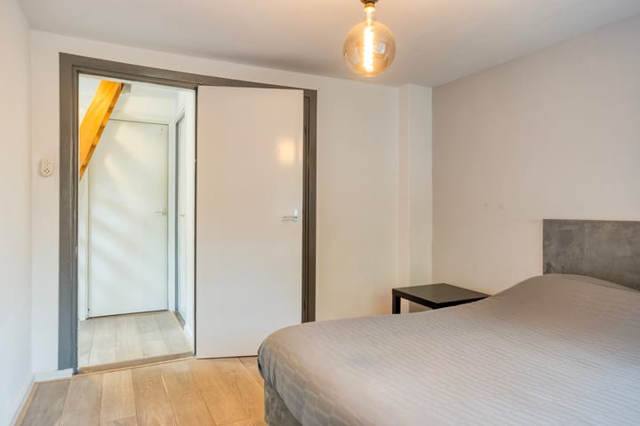 Foto 25 van Hulststraat 8