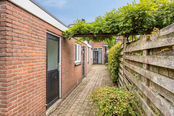 Foto 36 van Hulststraat 8