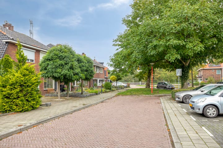 Foto 45 van Hulststraat 8