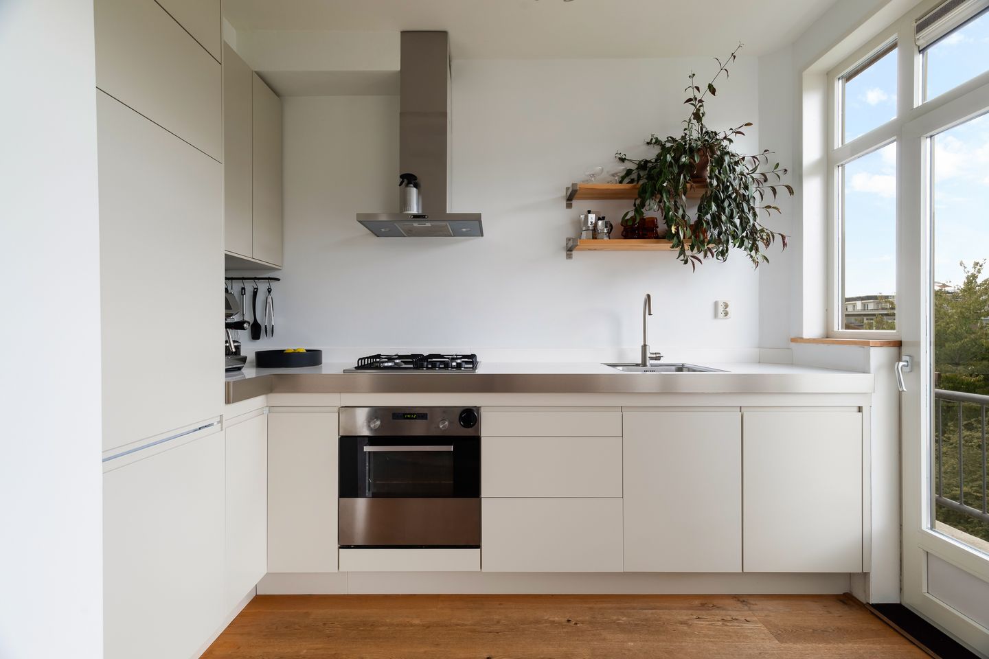 Photo 14 of Nolensstraat 65-D