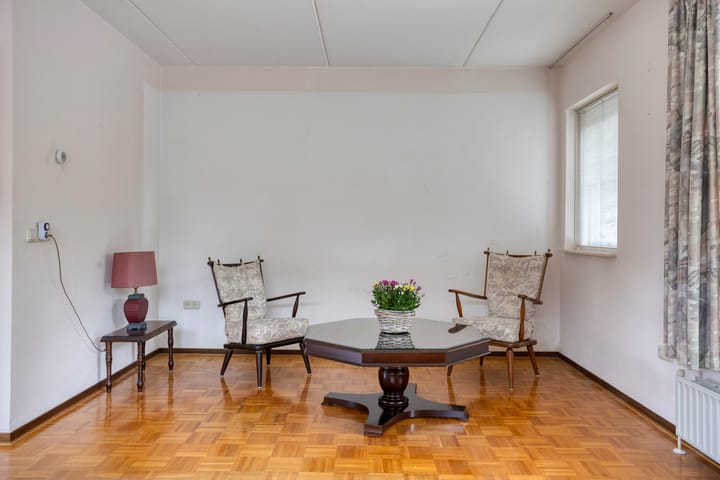 Foto 7 van van Heeckerenweg 3