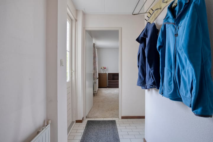 Foto 12 van van Heeckerenweg 3