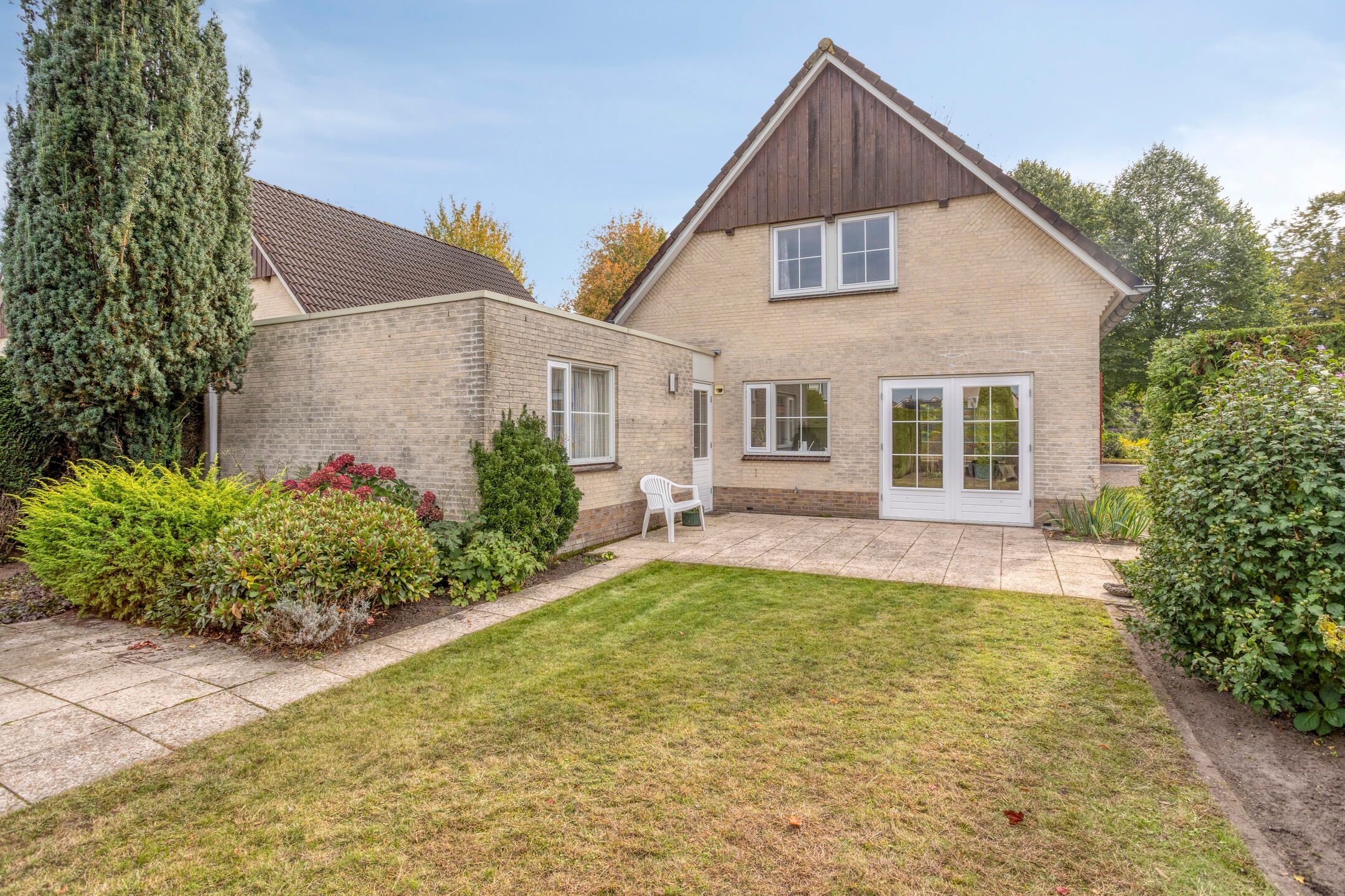 Foto 24 van van Heeckerenweg 3