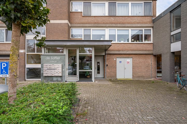 Photo 27 of Saffierstraat 27