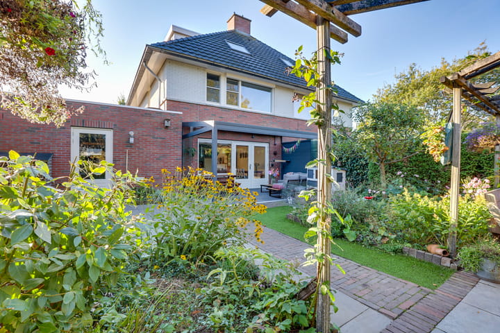 Foto 31 van Lijnbaanstraat 48