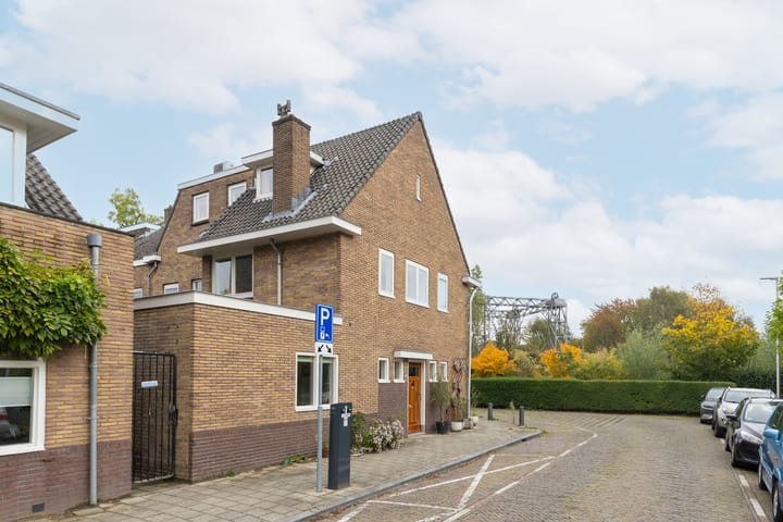 Foto 46 van Jan Luykenstraat 20