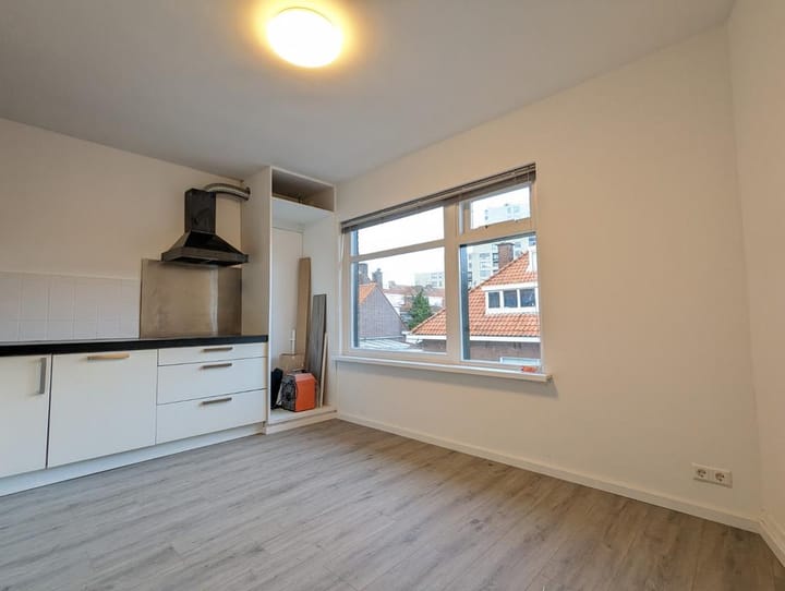 Photo 7 of Prudens van Duysestraat 4