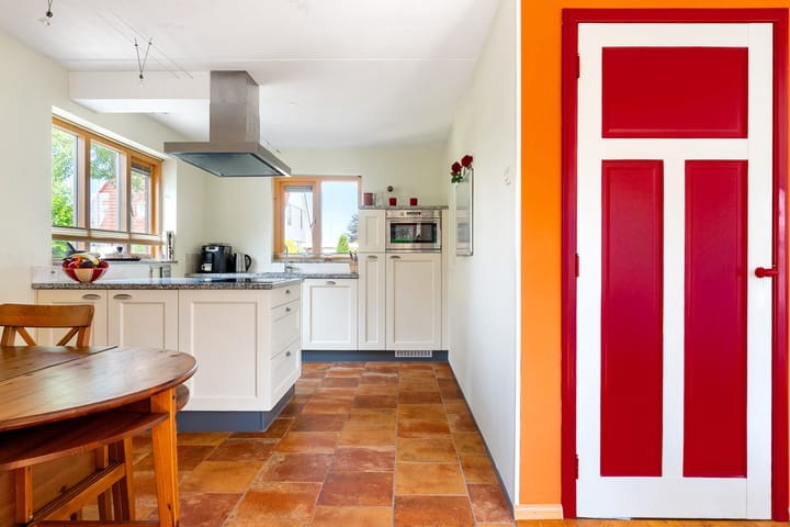 Photo 32 of Lichte 18