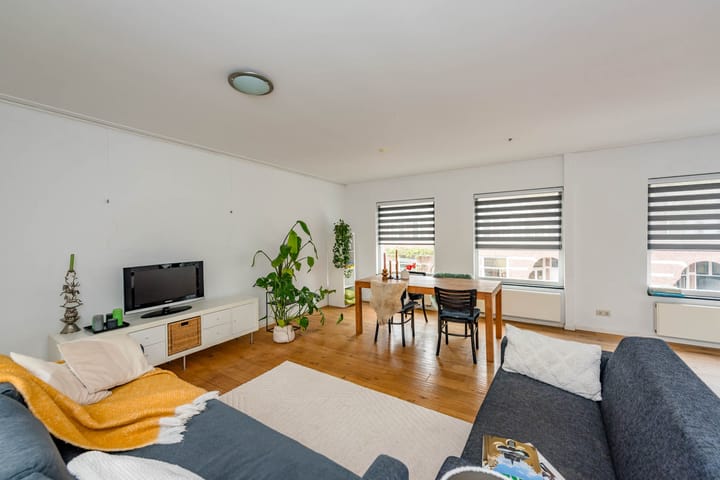 Photo 2 of Judith Leysterstraat 23