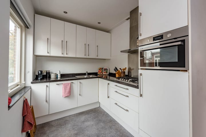 Photo 4 of Judith Leysterstraat 23