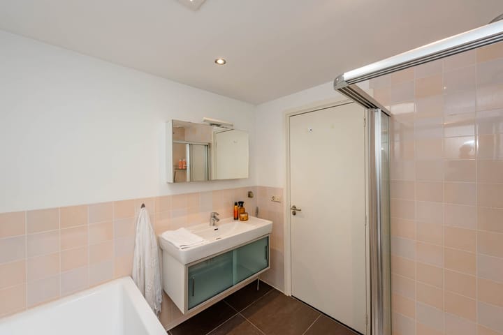 Photo 35 of Judith Leysterstraat 23