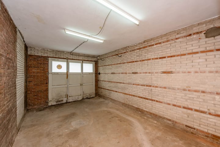 Photo 42 of Judith Leysterstraat 23