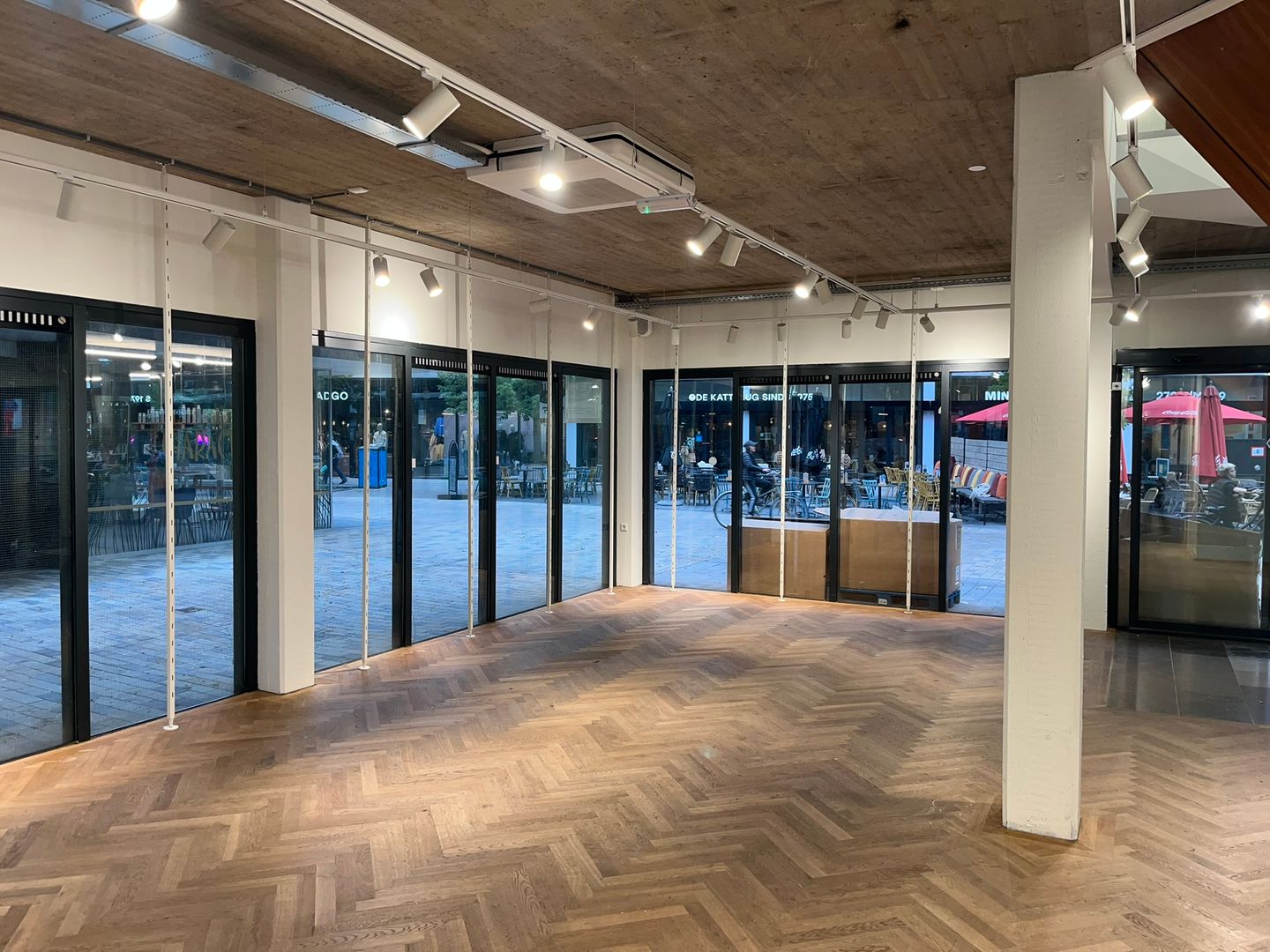 Bekijk foto 3 van Stadhuisplein 132