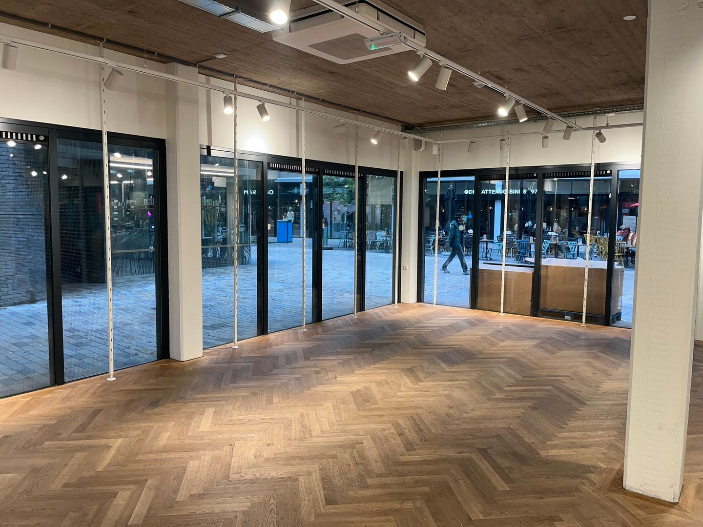 Bekijk foto 4 van Stadhuisplein 132