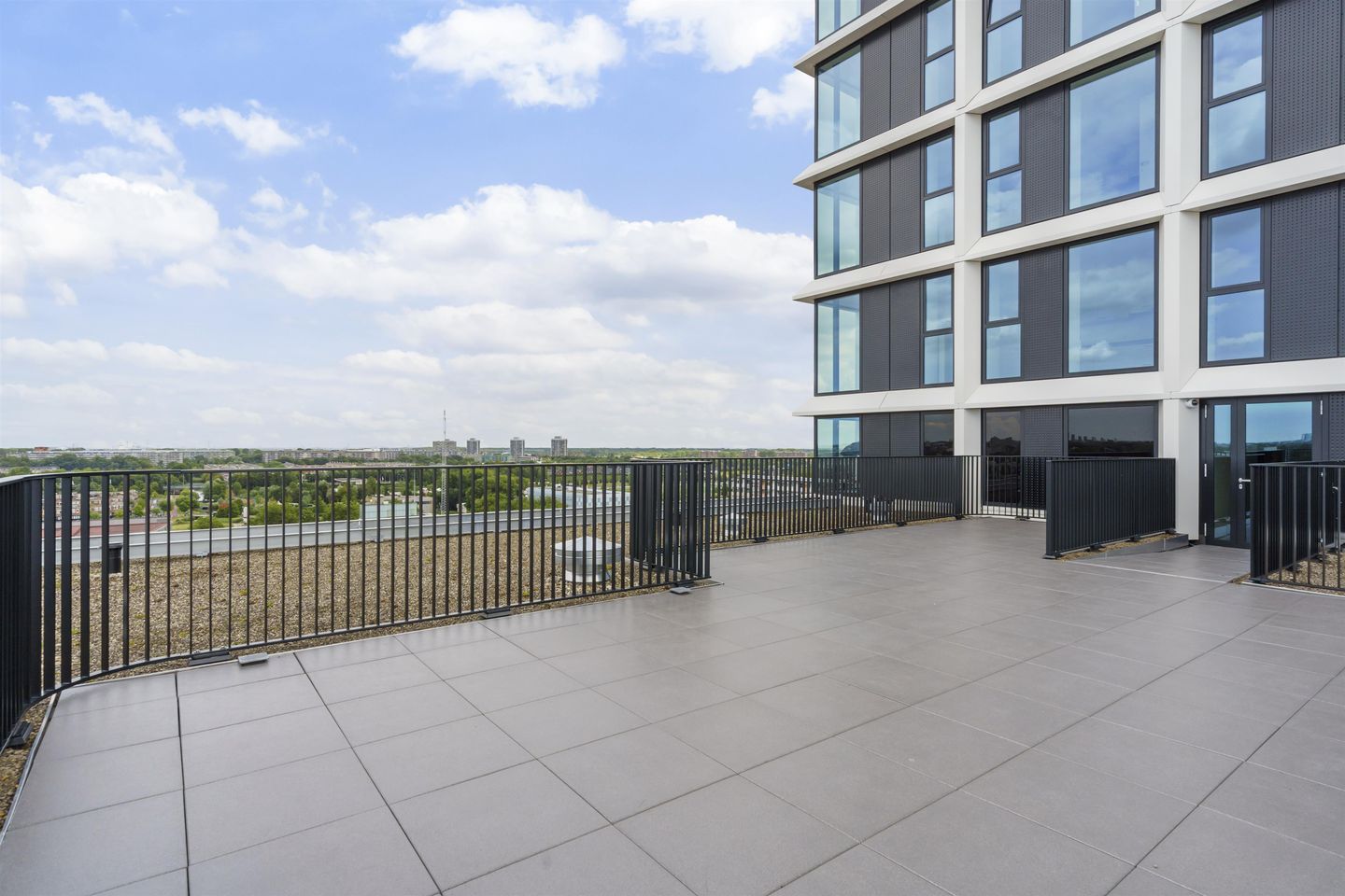 Foto 29 van Bijlmerplein 858-M3