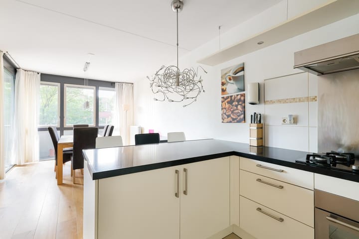 Foto 1 van Johan Hofmanstraat 211