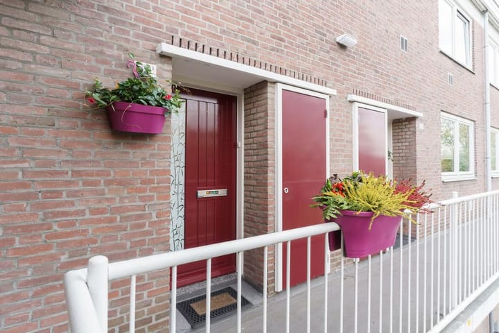 Photo 2 of Van der Lelijstraat 59-I