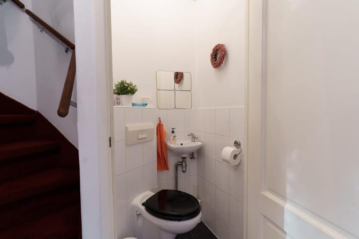 Photo 11 of Van der Lelijstraat 59-I