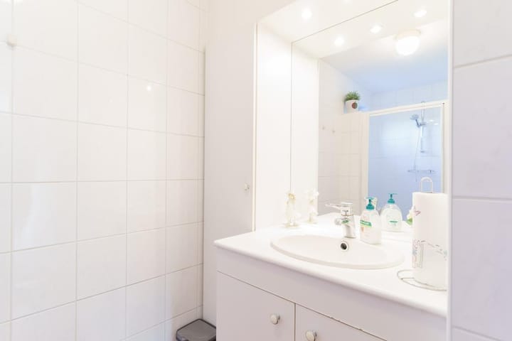 Photo 14 of Van der Lelijstraat 59-I