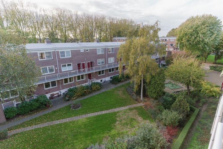 Photo 19 of Van der Lelijstraat 59-I