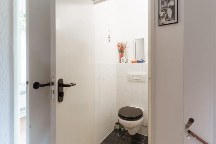 Photo 23 of Van der Lelijstraat 59-I