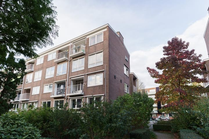 Photo 24 of Van der Lelijstraat 59-I