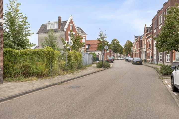 Photo 19 of C.J. Snuifstraat 2-4