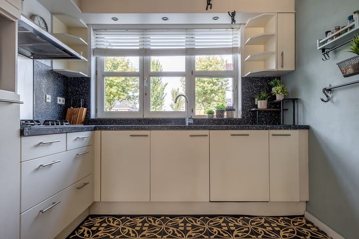 Foto 18 van Conny Stuartlaan 38