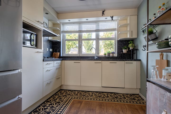 Foto 19 van Conny Stuartlaan 38