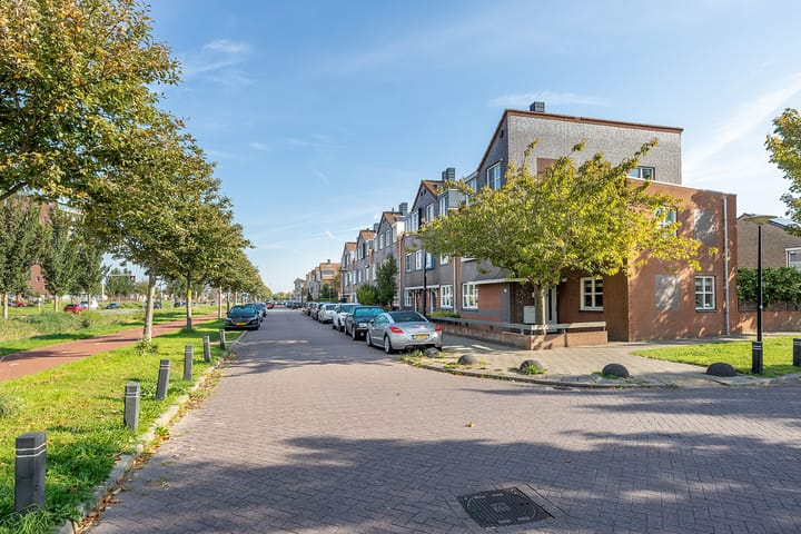 Foto 48 van Conny Stuartlaan 38