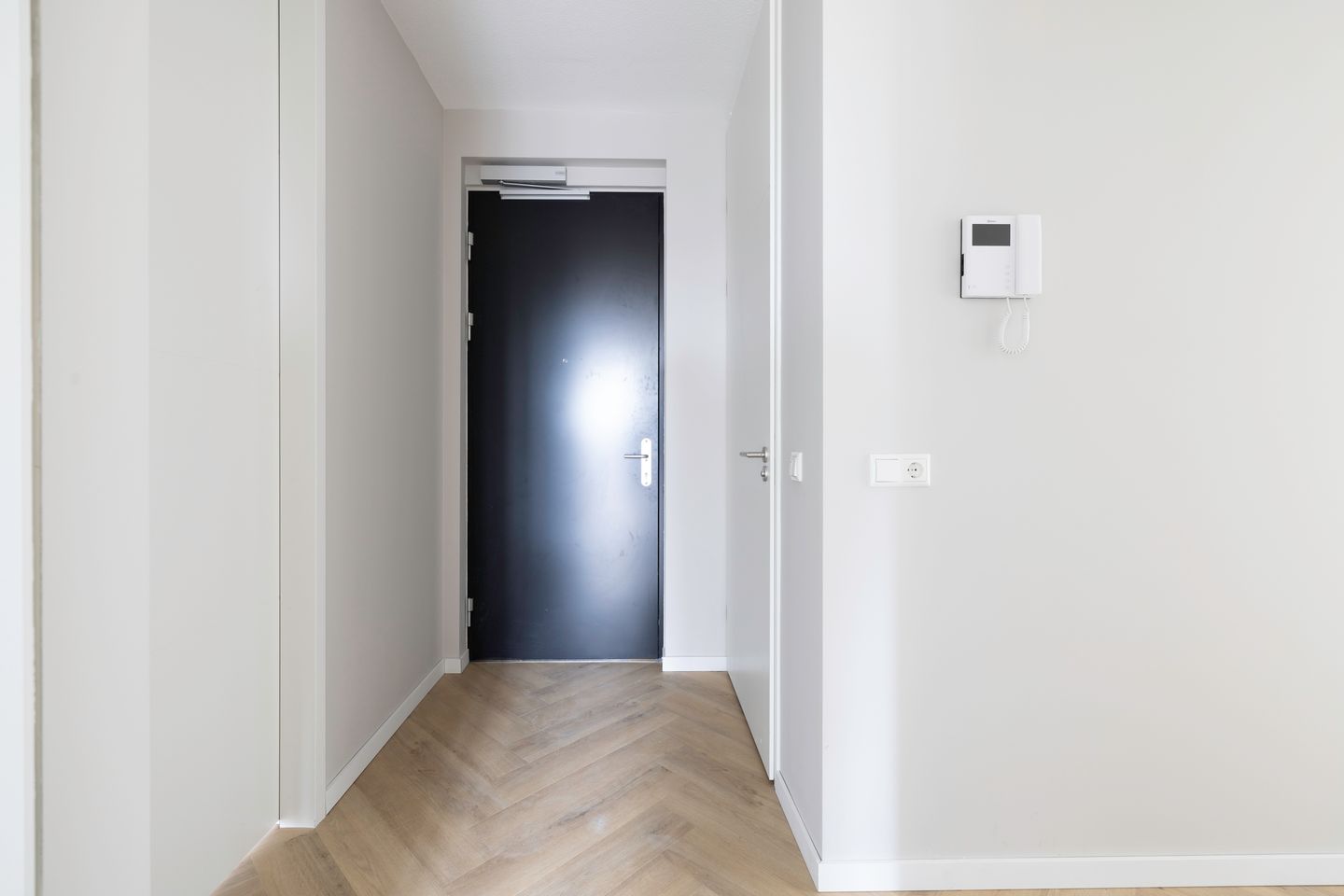 Foto 10 van Niemeyerstraat 281