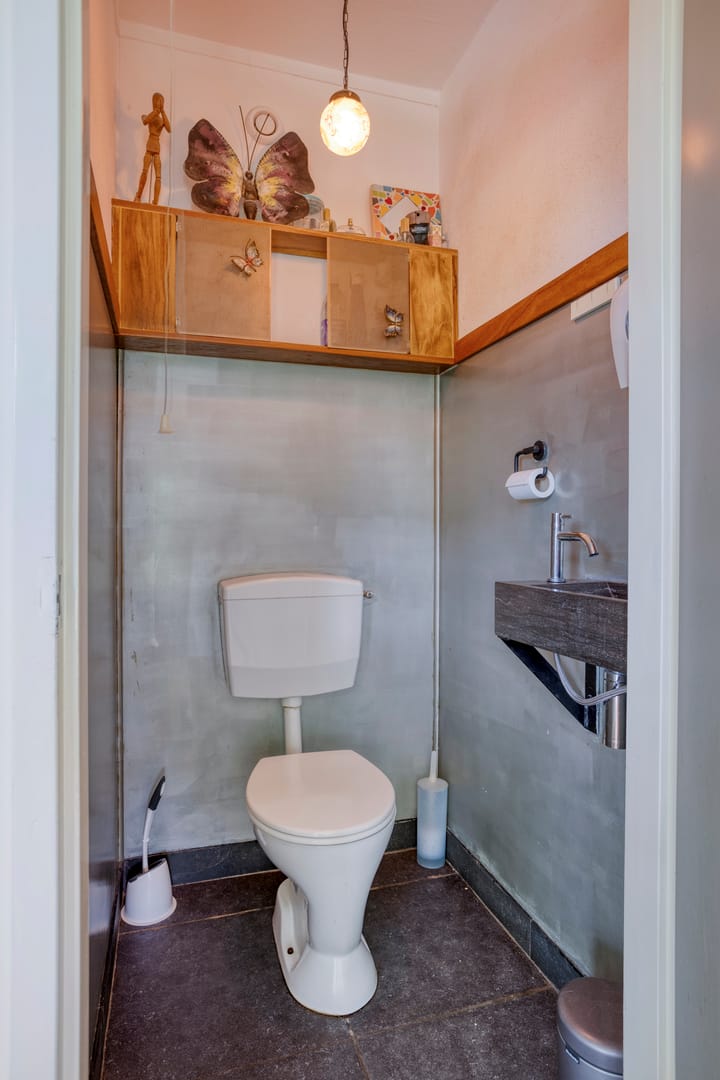 Photo 17 of De Gasperistraat 10