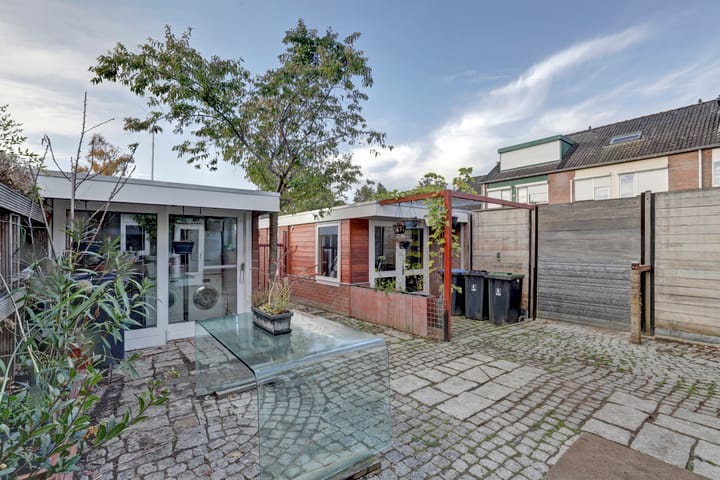 Photo 30 of De Gasperistraat 10