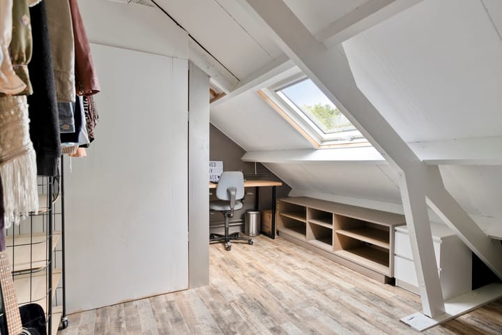 Photo 24 of De Gasperistraat 10