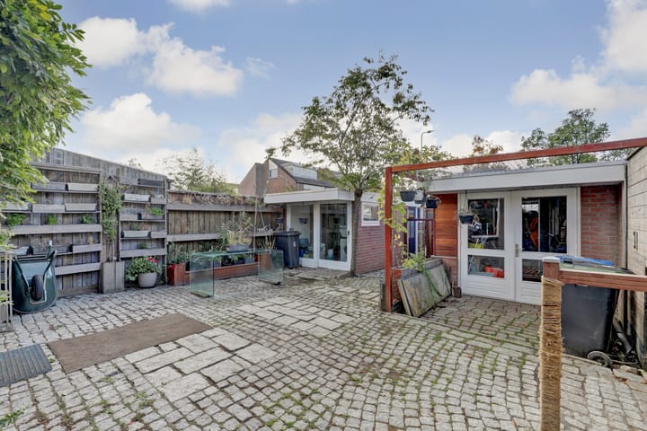 Photo 28 of De Gasperistraat 10