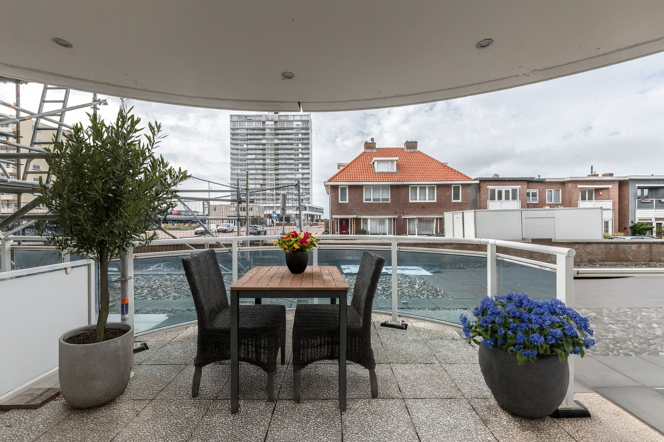 Foto 9 van Stationsplein 15-F1