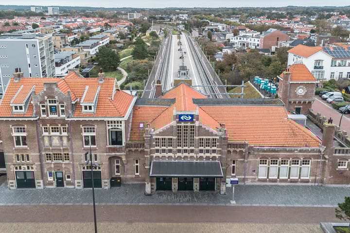 Foto 21 van Stationsplein 15-F1