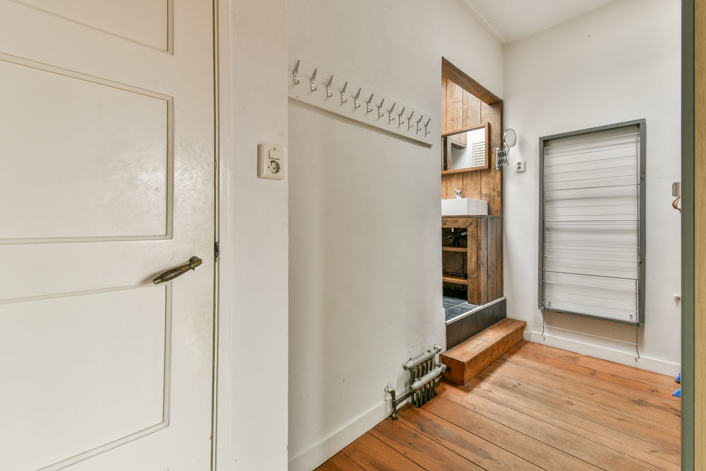 Photo 10 of Van Boisotstraat 8