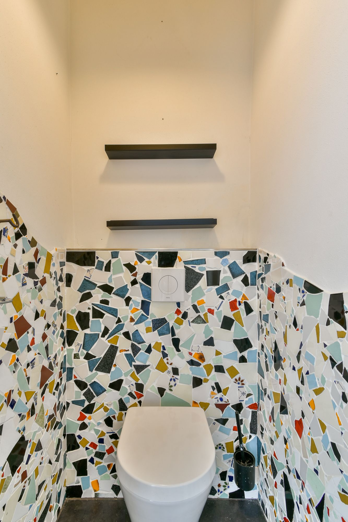 Photo 12 of Van Boisotstraat 8