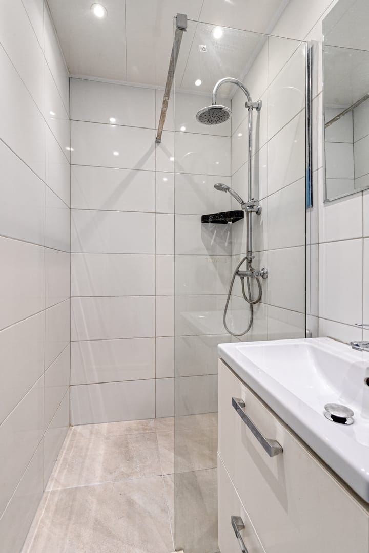 Foto 12 van Strevelsweg 222-C