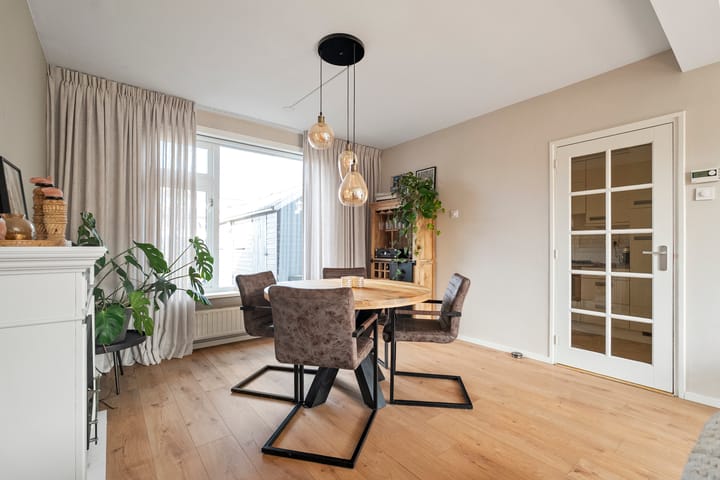 Photo 11 of A.C. de Graafstraat 11