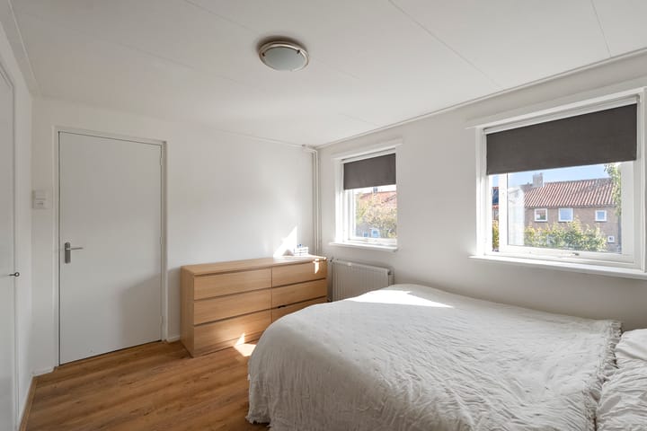 Photo 16 of A.C. de Graafstraat 11