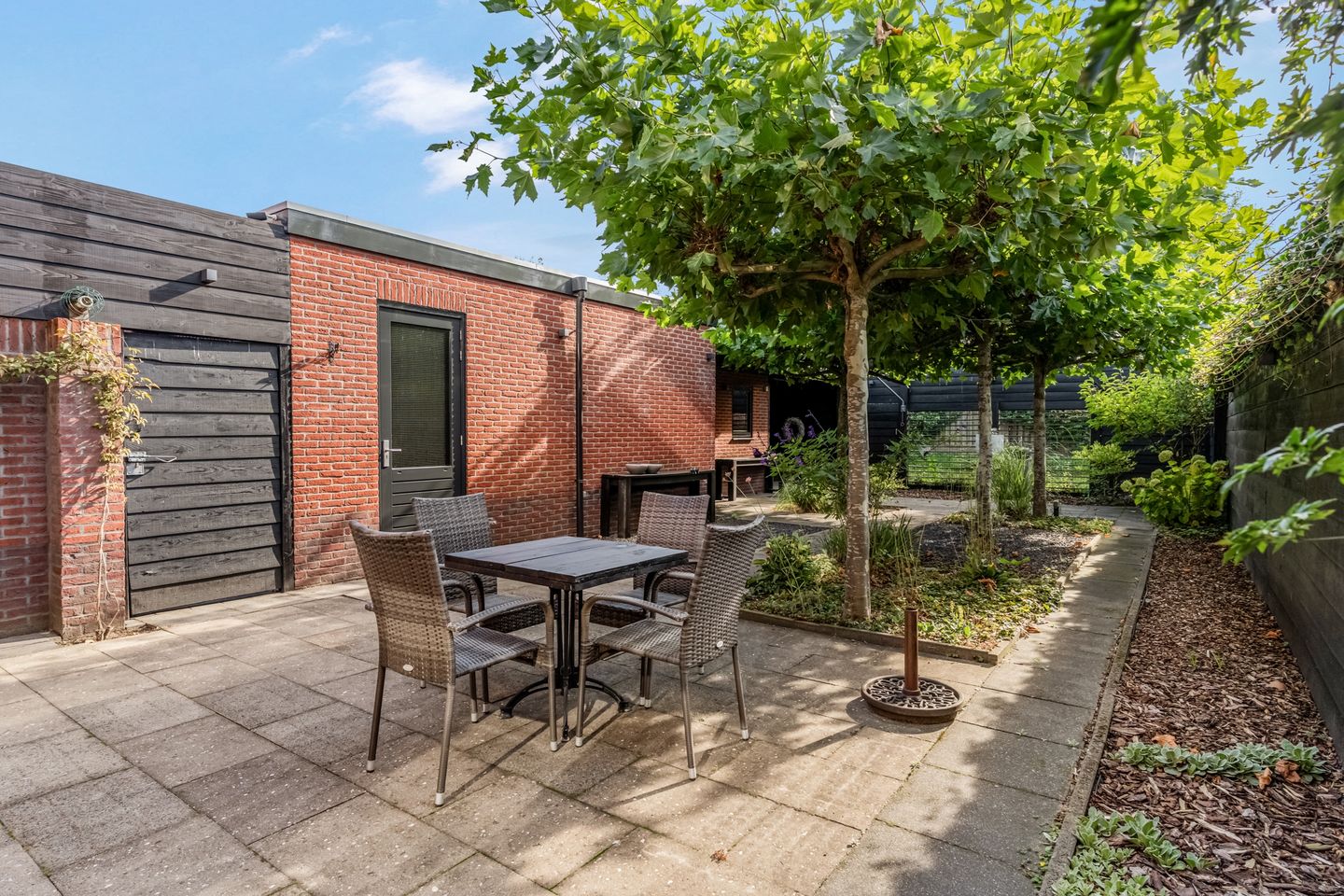 Foto 40 van Larikslaan 32