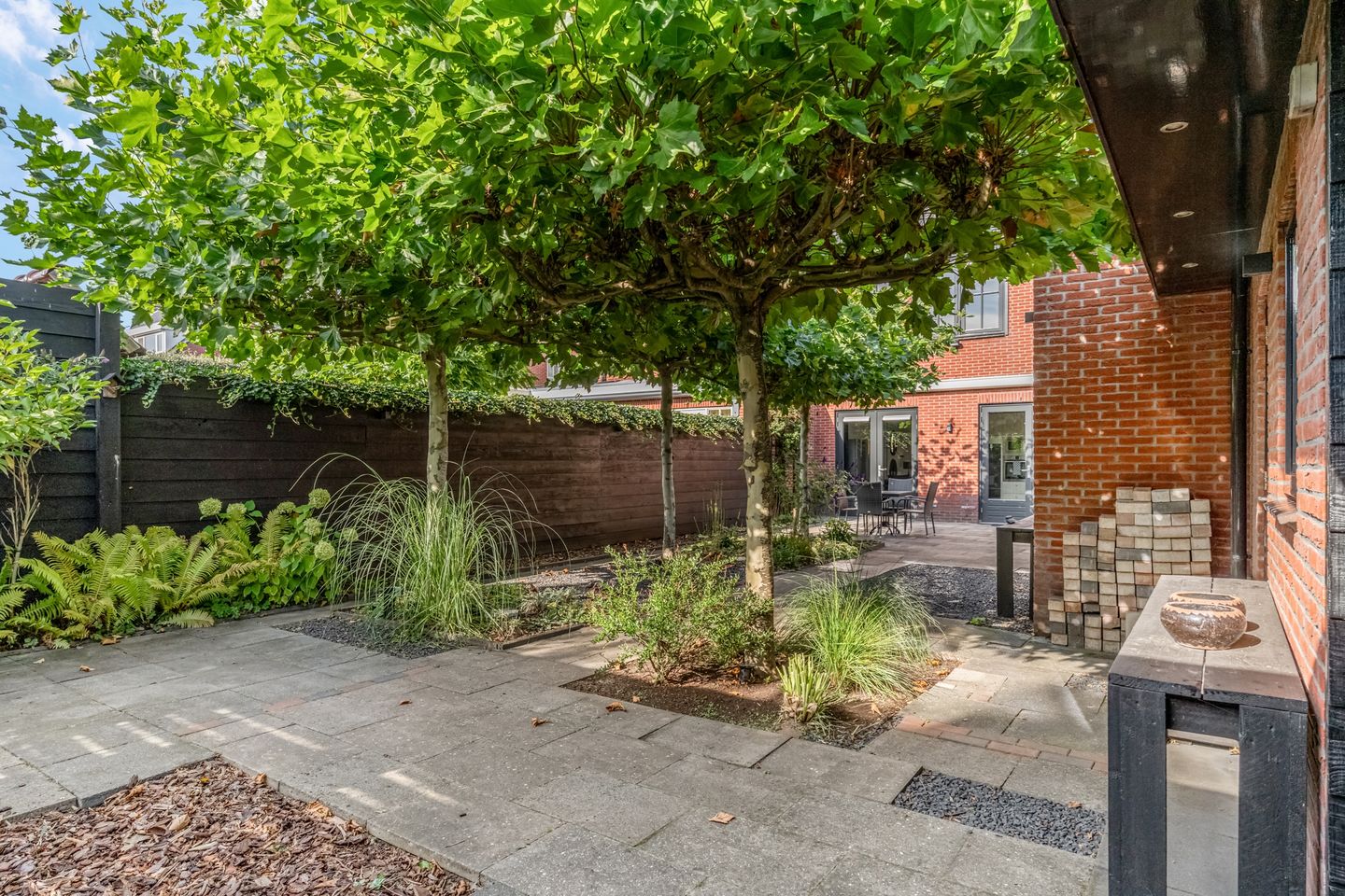 Foto 44 van Larikslaan 32