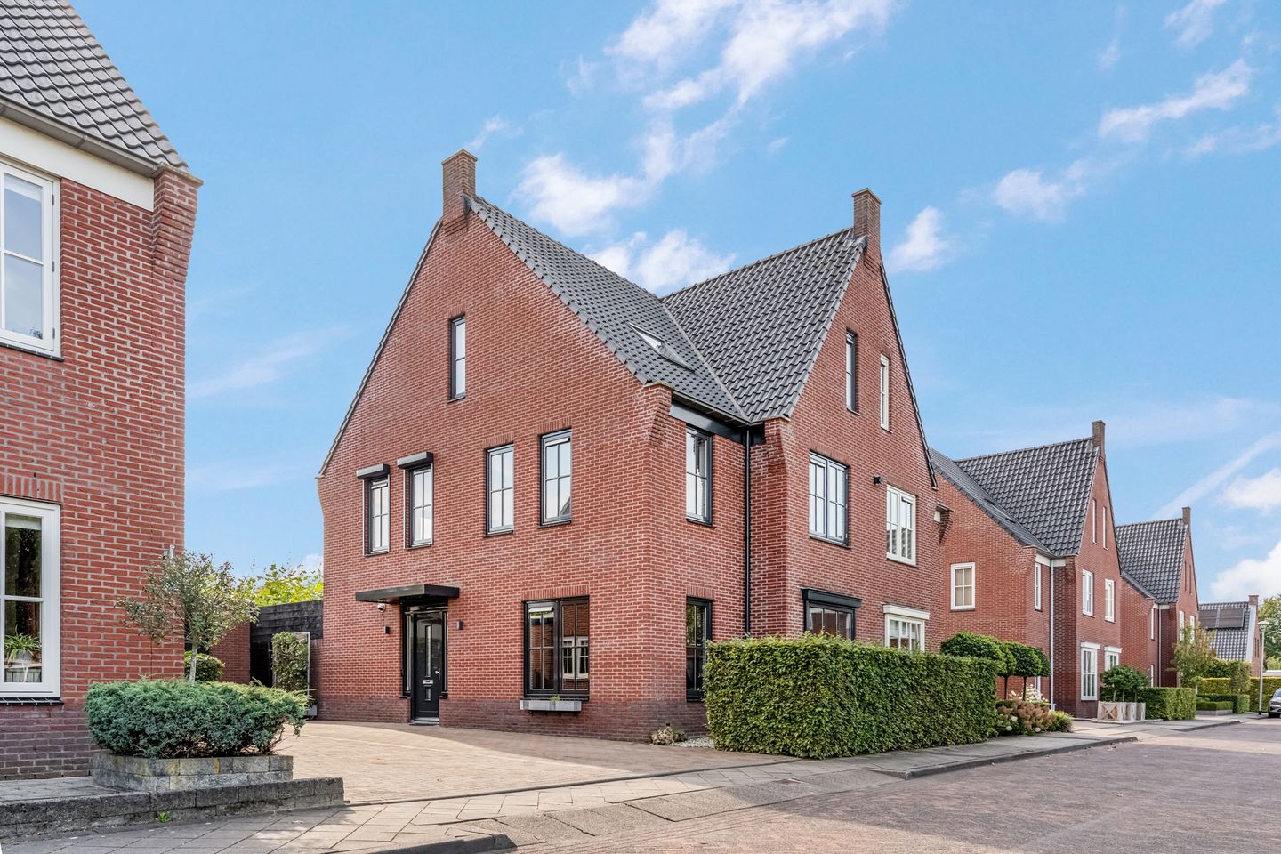 Foto 50 van Larikslaan 32