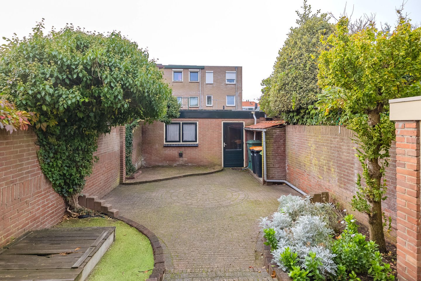 Foto 10 van Trompstraat 143